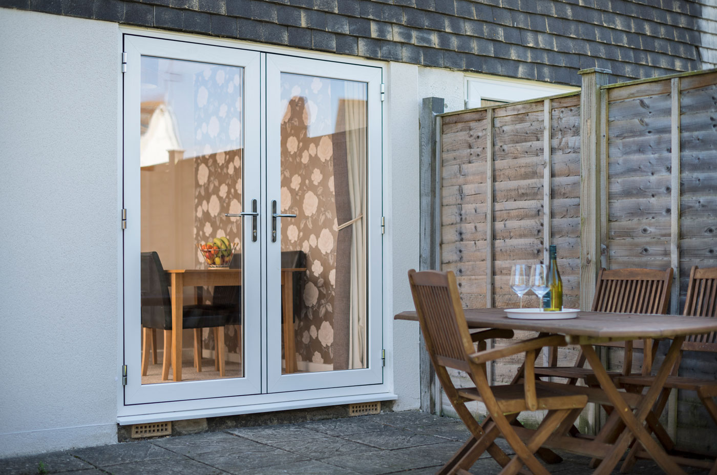 Deceuninck White Grain Flush Door