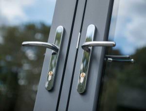 flush door handles